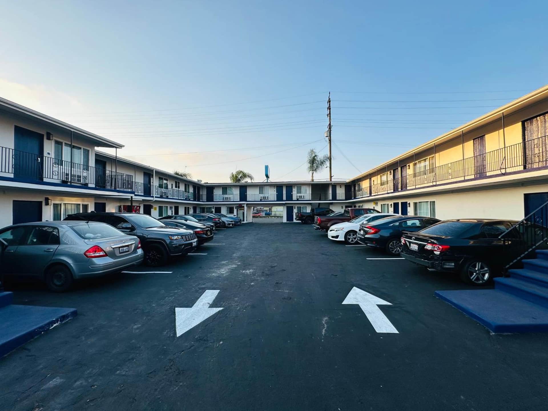 Del Aire Inn LAX