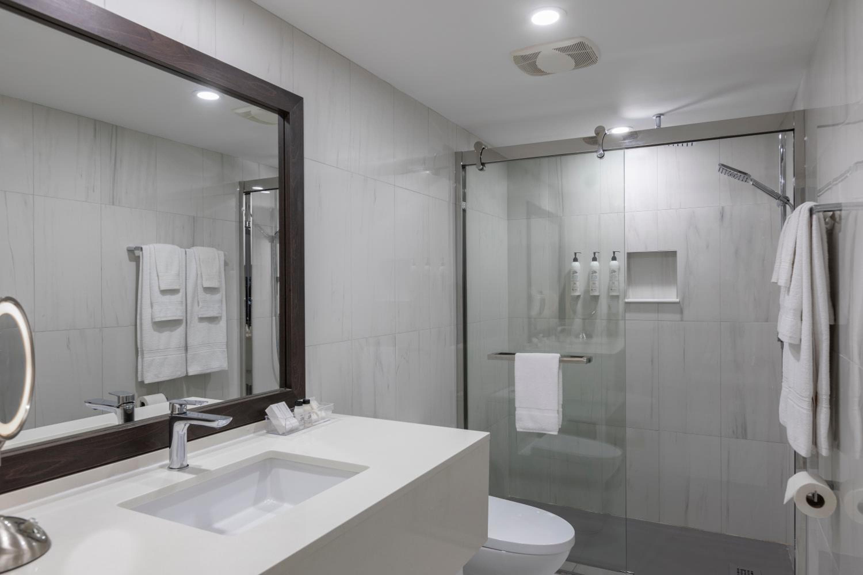 Le Nouvel Hotel