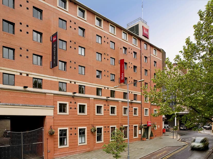 ibis Sheffield City