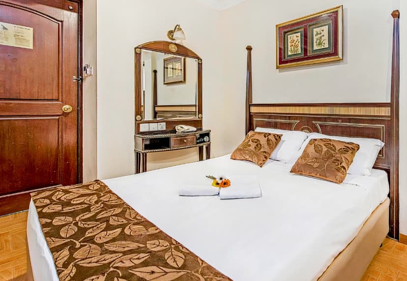 Hotel 81 Chinatown