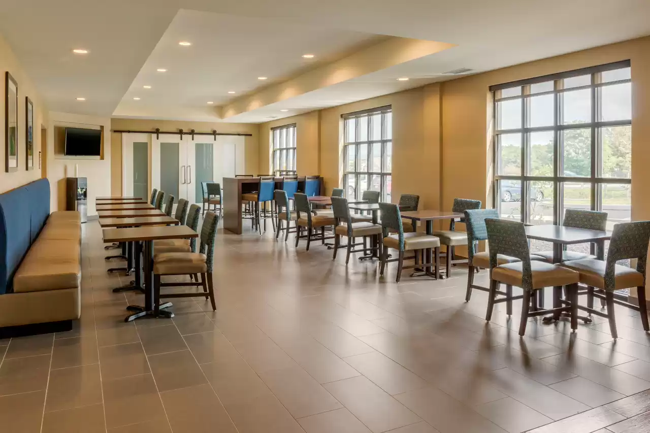 Comfort Inn & Suites