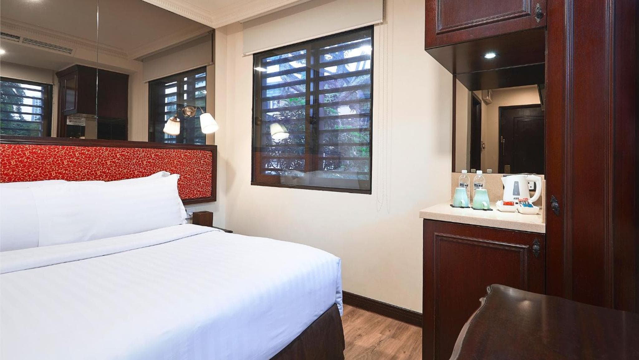 Nostalgia Hotel