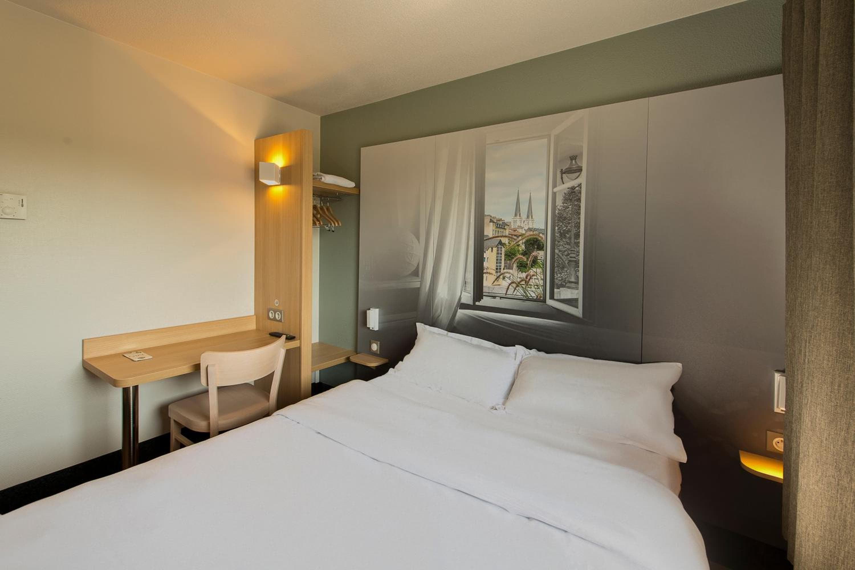 B&B HOTEL Pau Zénith