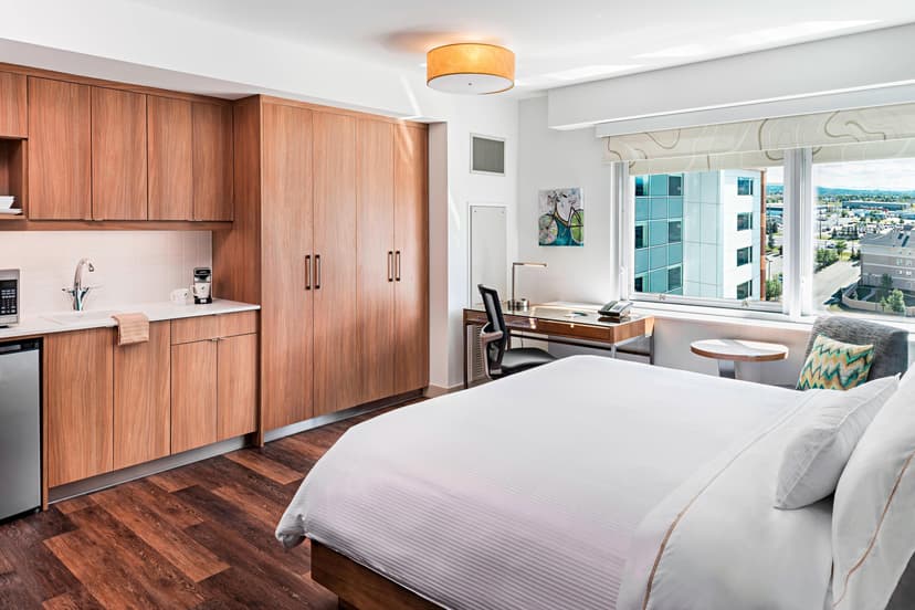 Element Calgary Airport