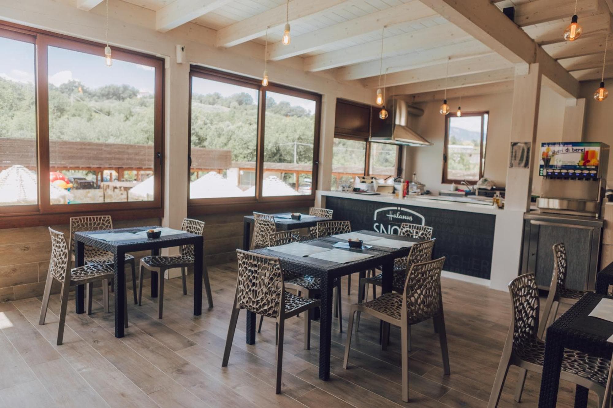 Halanus Hotel And Resort