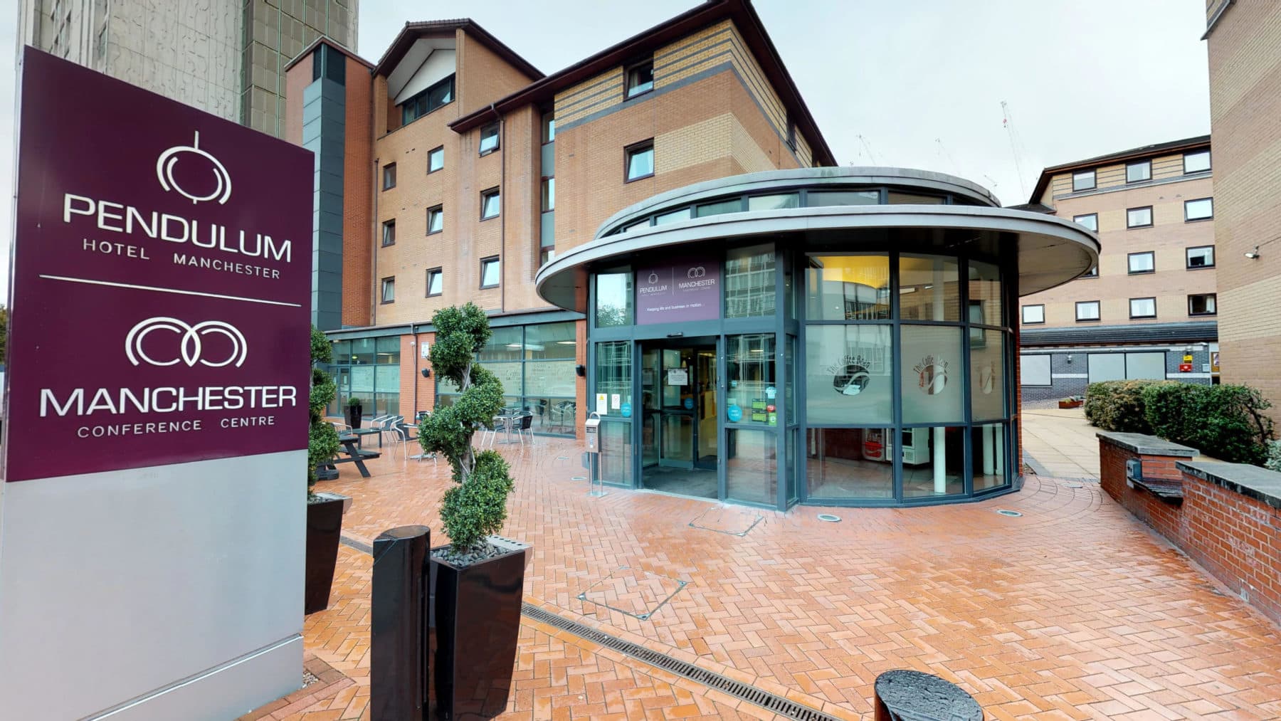 Pendulum Hotel