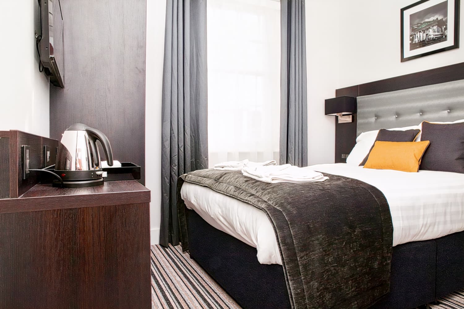 The Tudor Inn Hotel