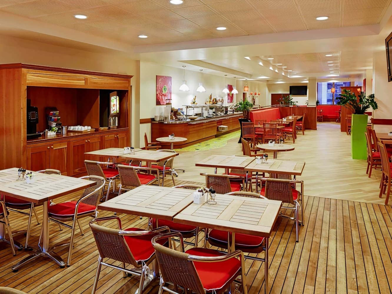 ibis Reading Centre