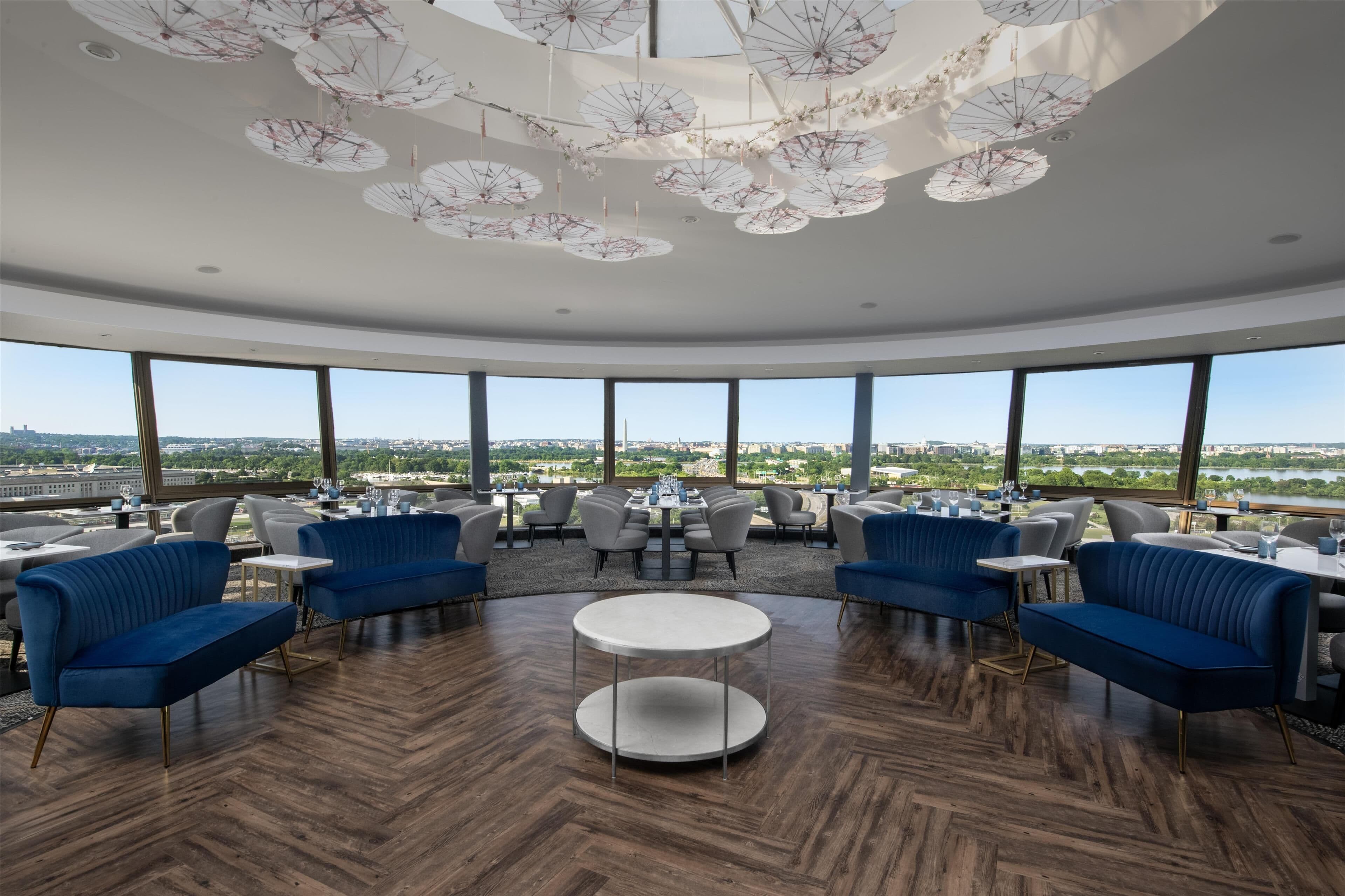 DoubleTree by Hilton Washington DC - Crystal City