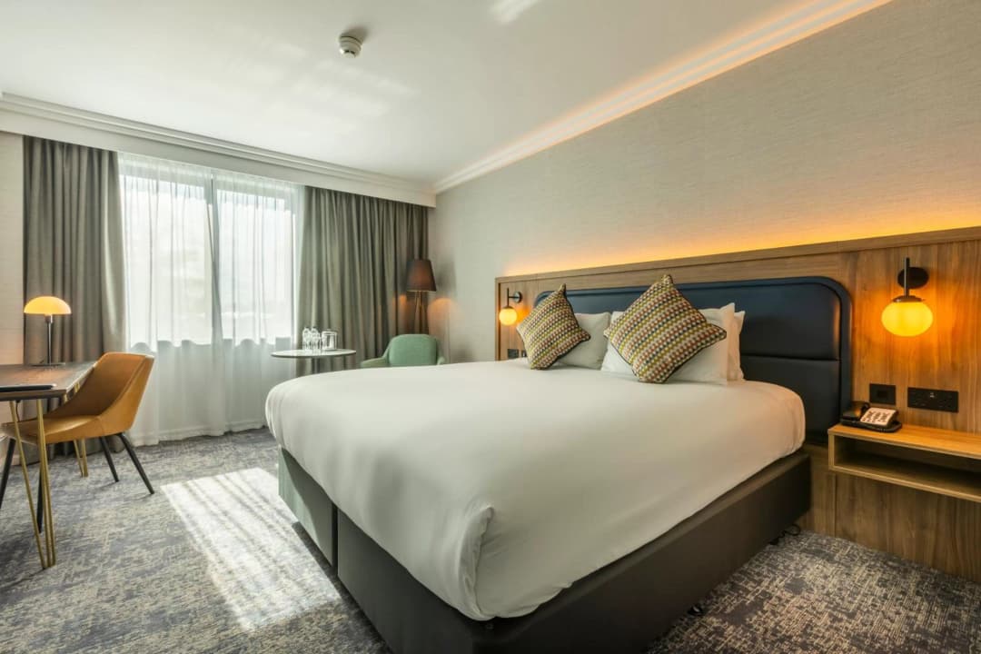 Crowne Plaza Manchester Airport, an IHG Hotel