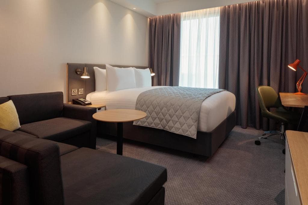Holiday Inn London Heathrow - Bath Road by IHG