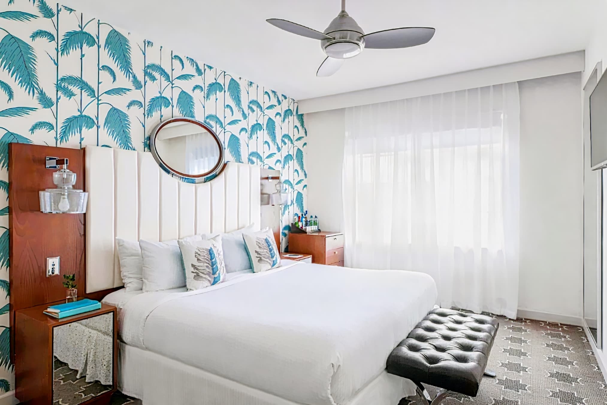 Winter Haven, Autograph Collection