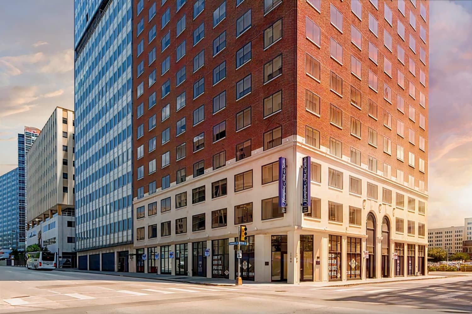 Hampton Inn & Suites Dallas Downtown