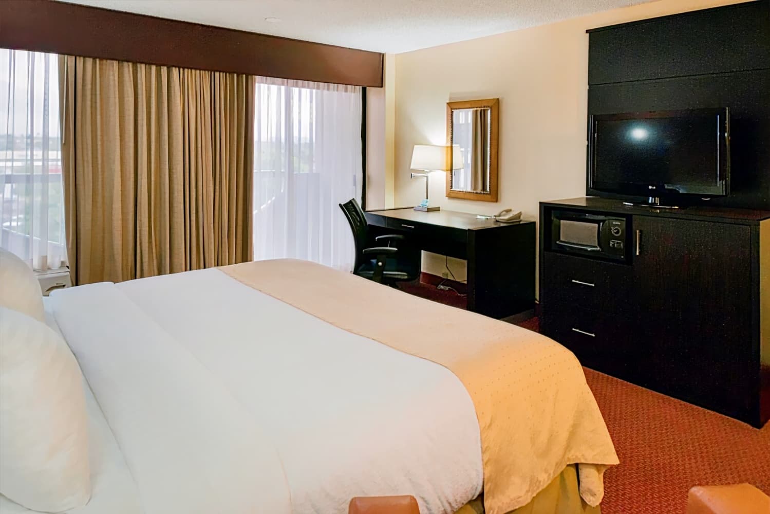 GREENTREE HOTEL PHOENIX WEST