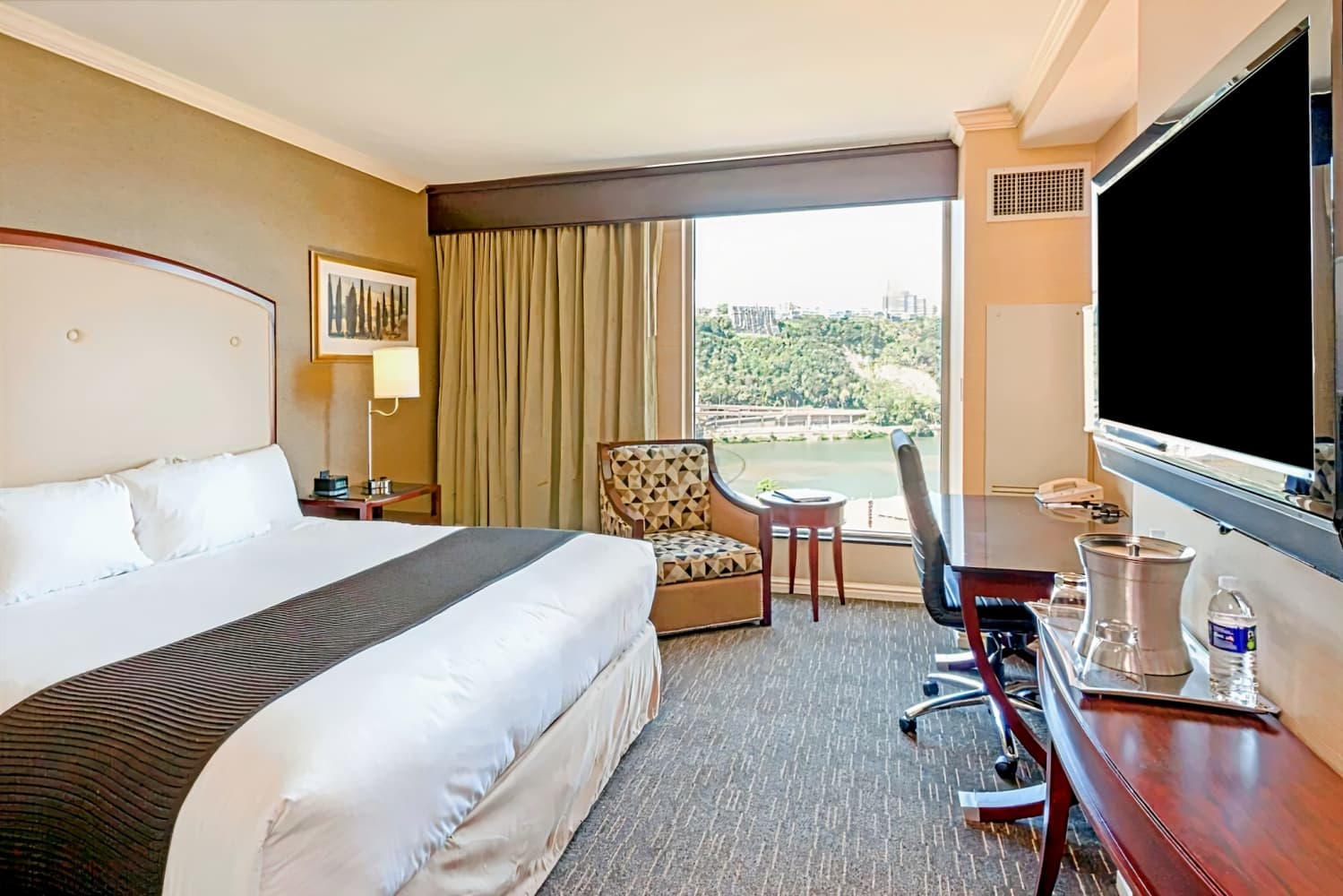 Wyndham Grand Pittsburgh Downtown