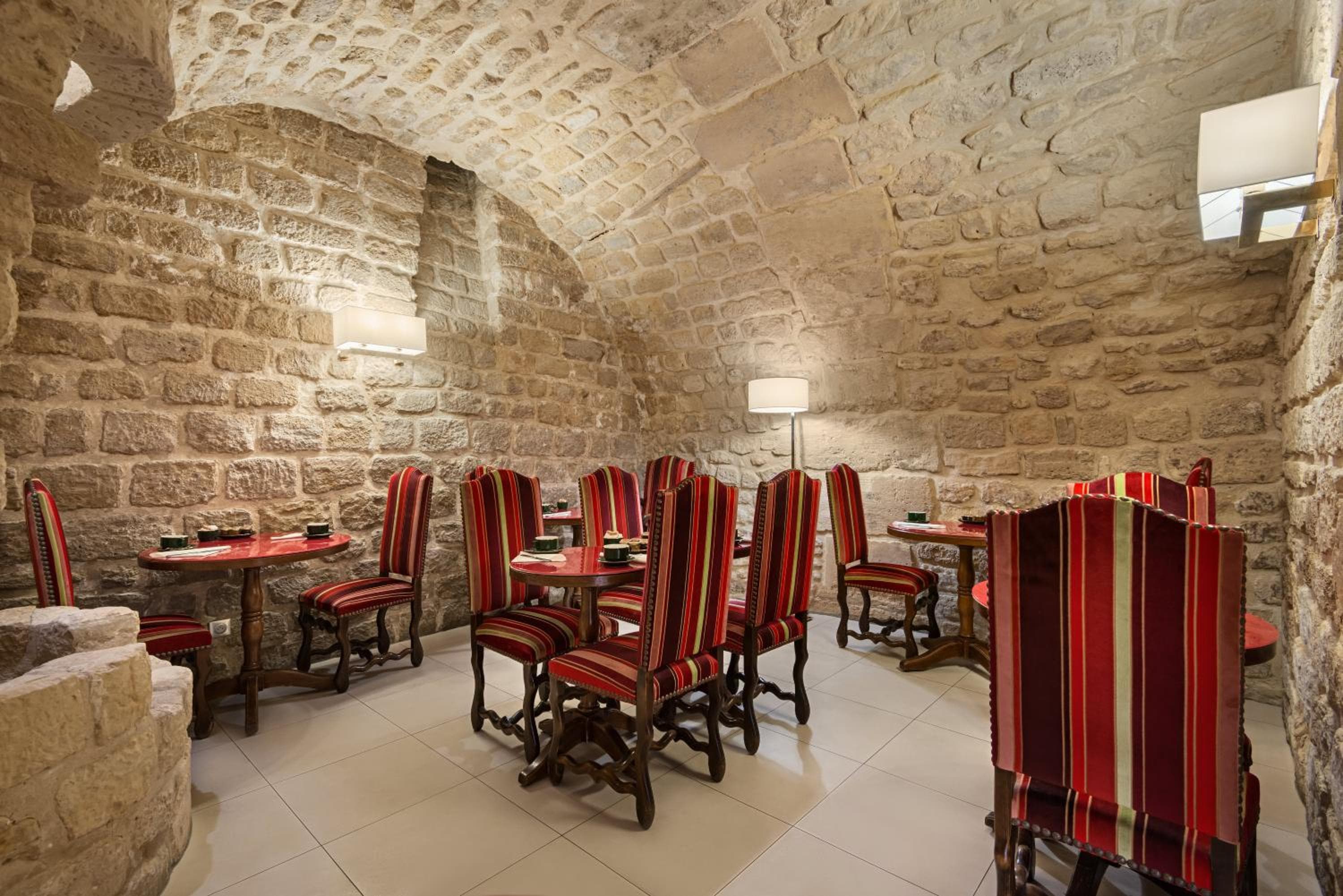 Hôtel Saint-Paul Rive-Gauche