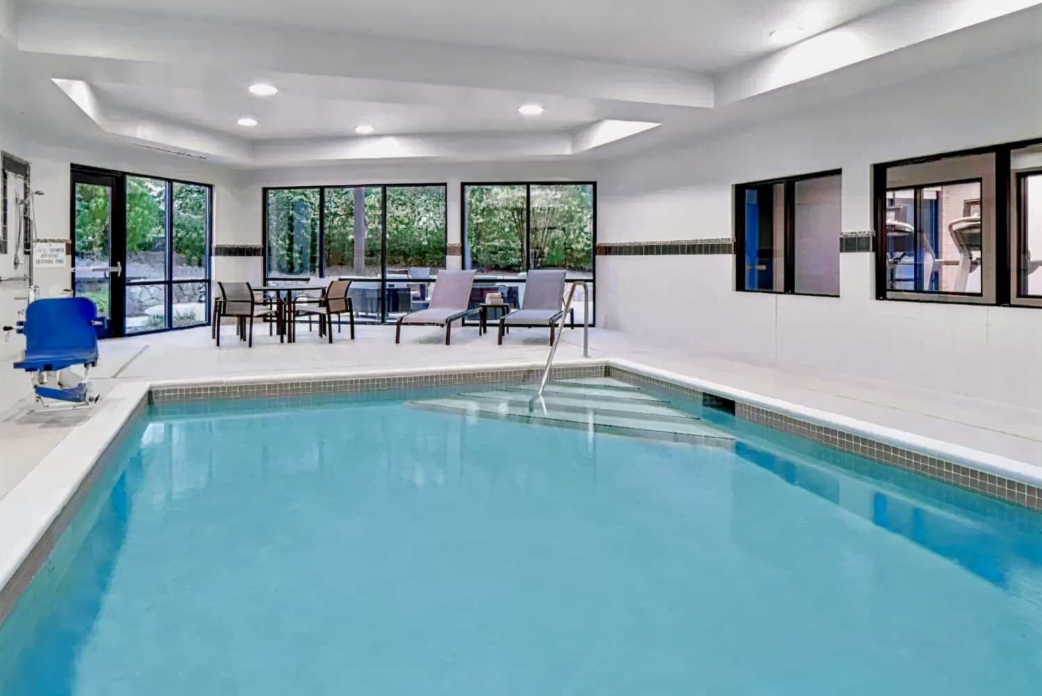 Courtyard by Marriott Raleigh North/Triangle Town Center