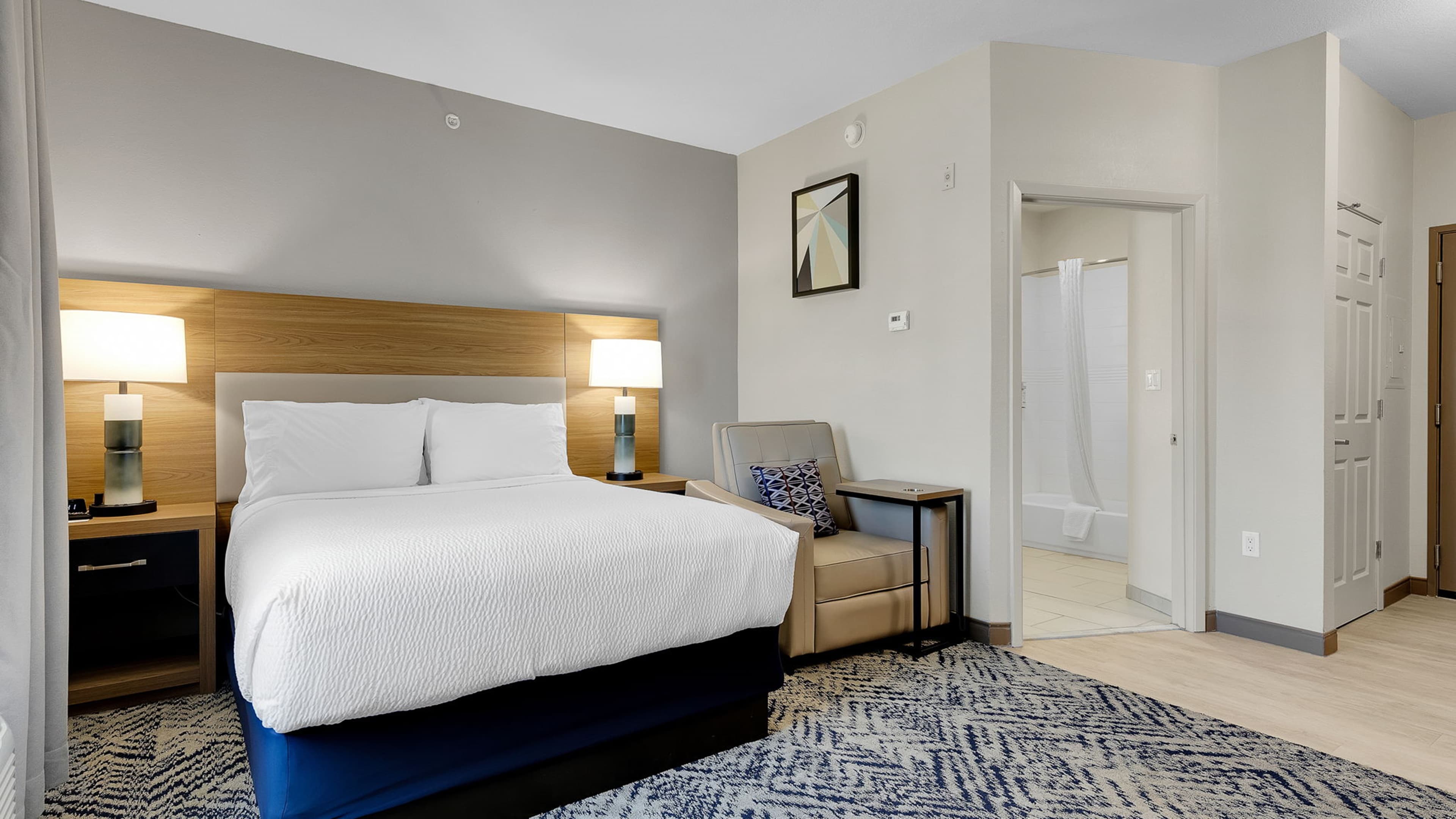 Candlewood Suites San Antonio Downtown, an IHG Hotel