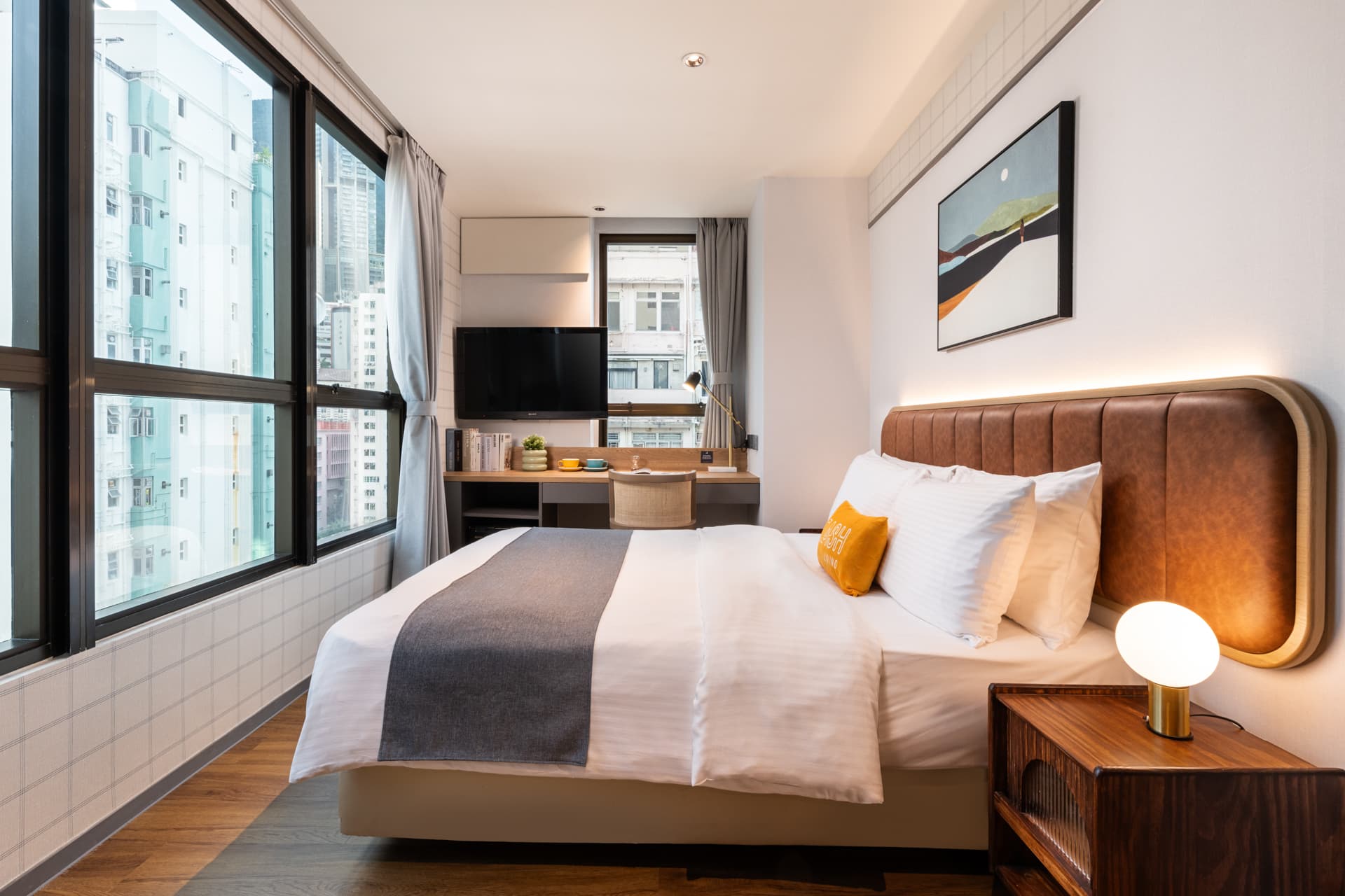 Dash Living on Hollywood