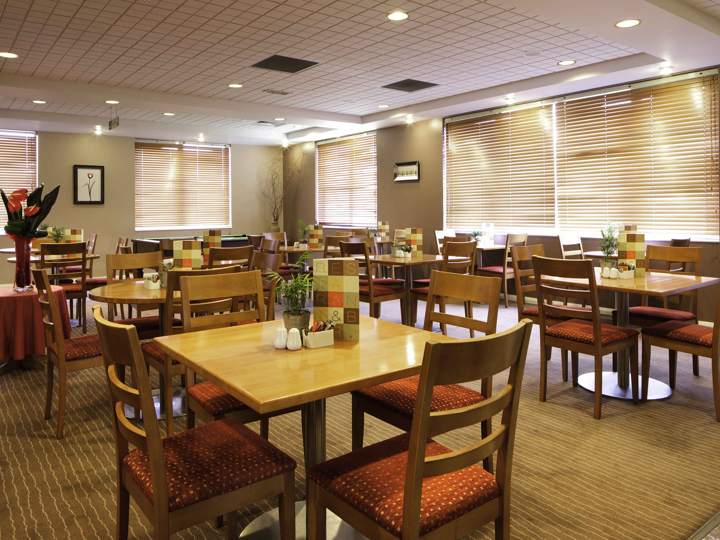 ibis Chesterfield Centre - Market Town