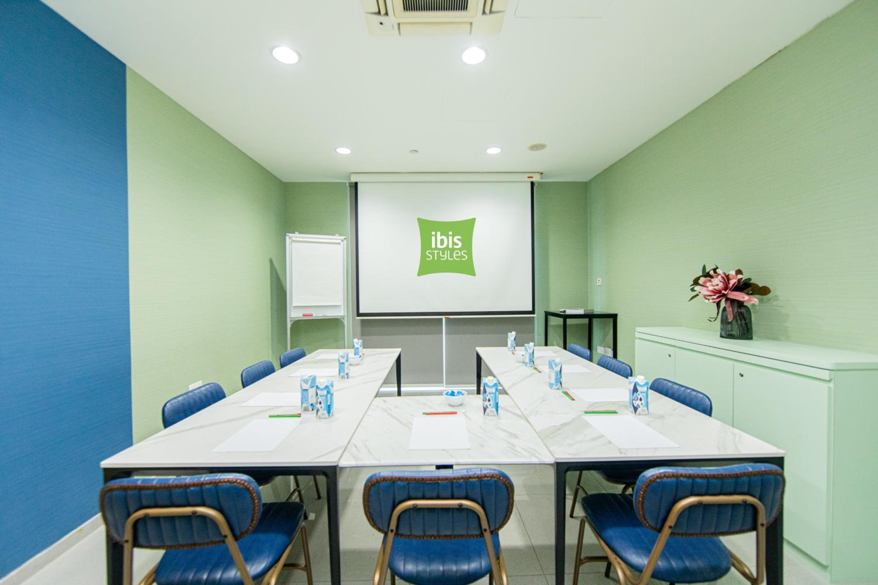 ibis Styles Singapore Albert