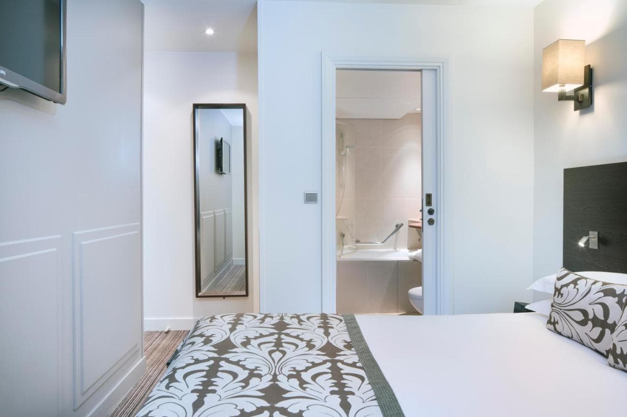 Hôtel Paris Louvre Opéra