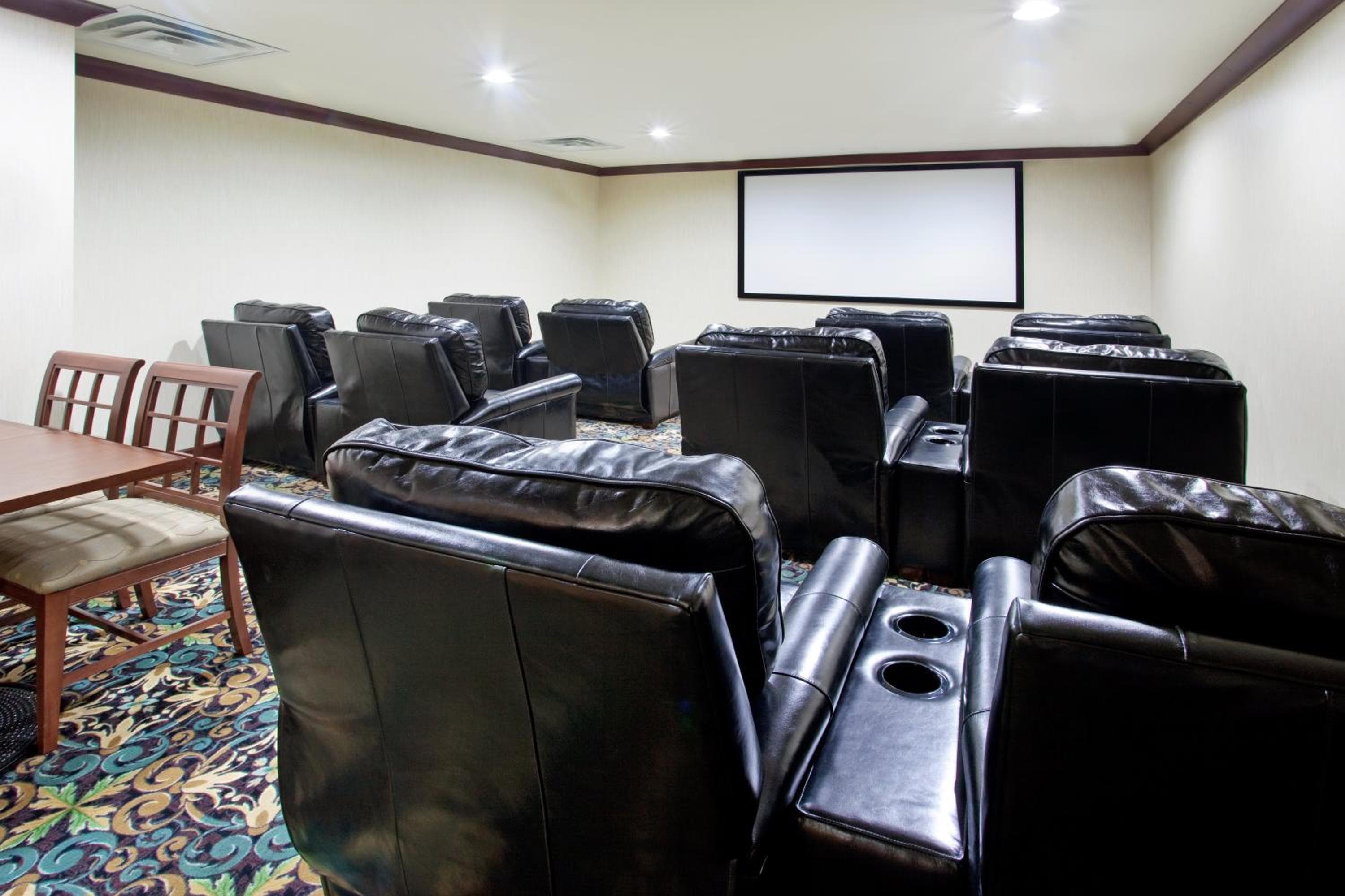 Staybridge Suites Elkhart North, an IHG Hotel