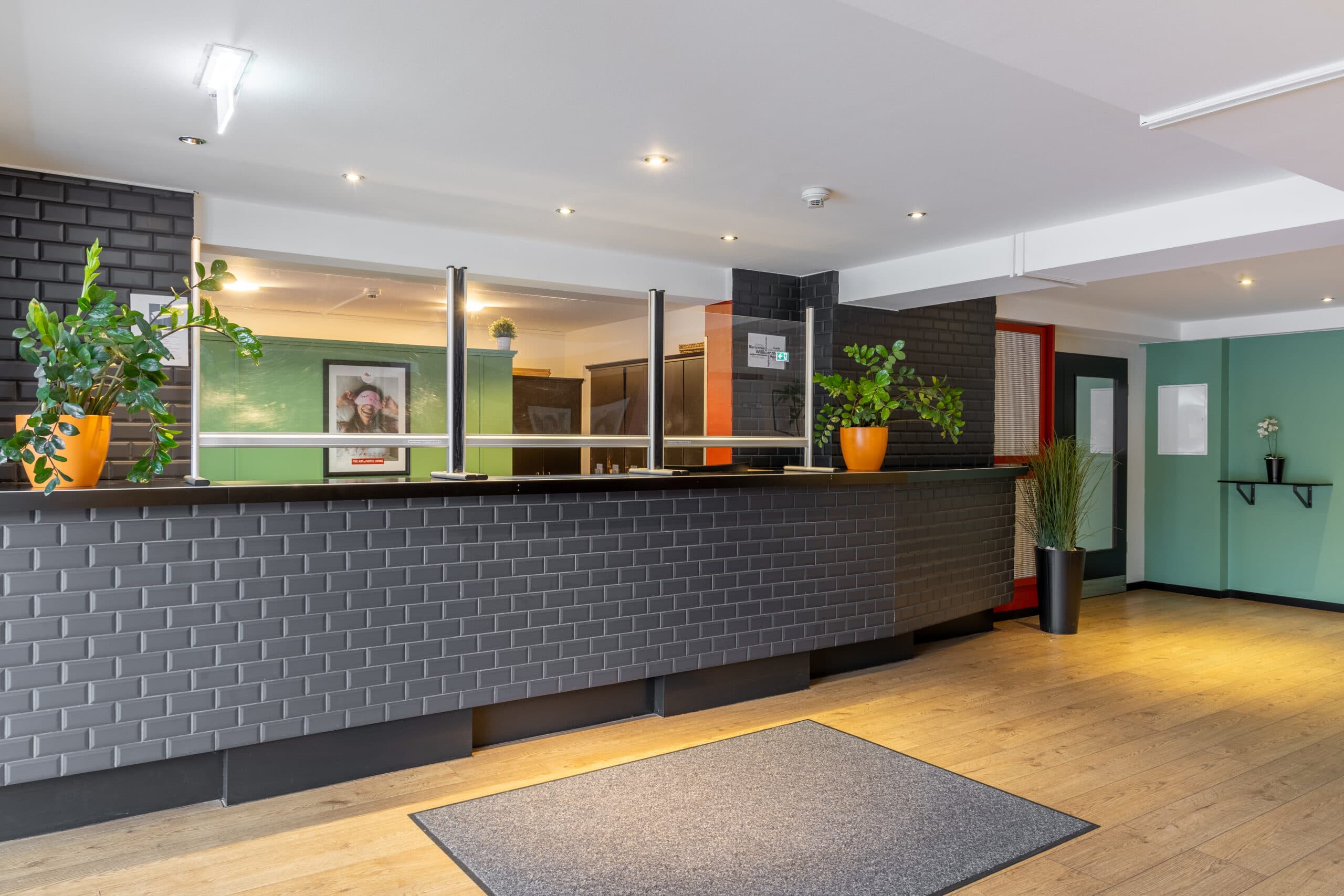 Good Morning + Berlin City East