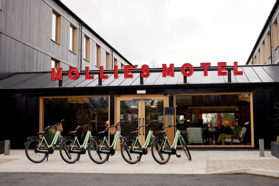 Mollie's Motel & Diner Bristol