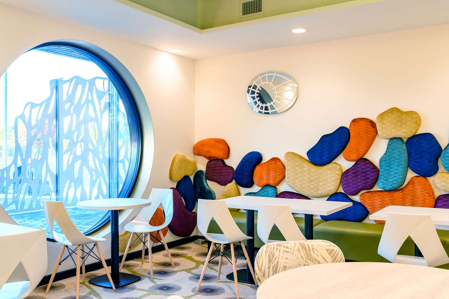 Kyriad Prestige Amiens Poulainville - Hotel and Spa