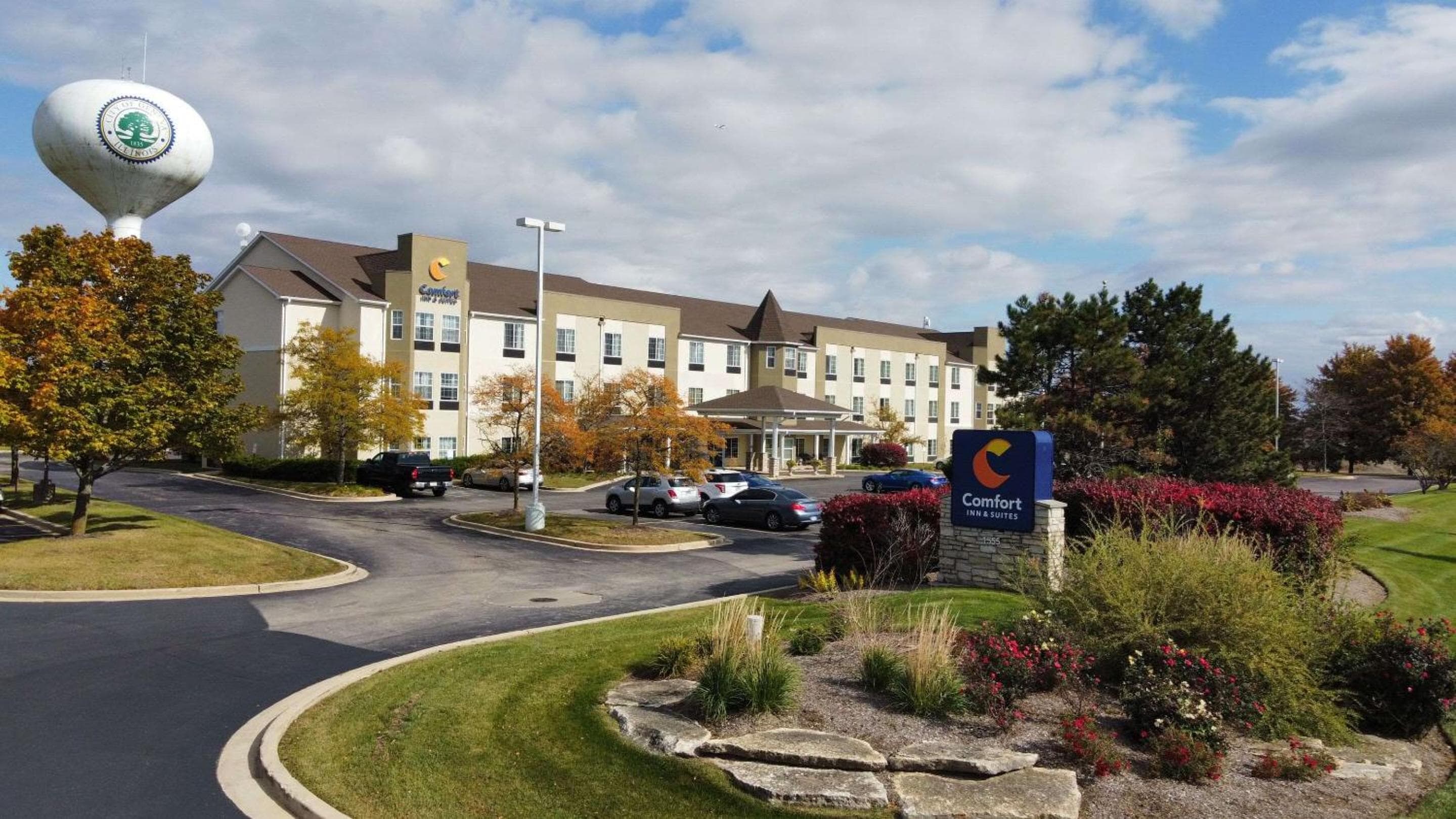 Comfort Inn & Suites Geneva - West Chicago