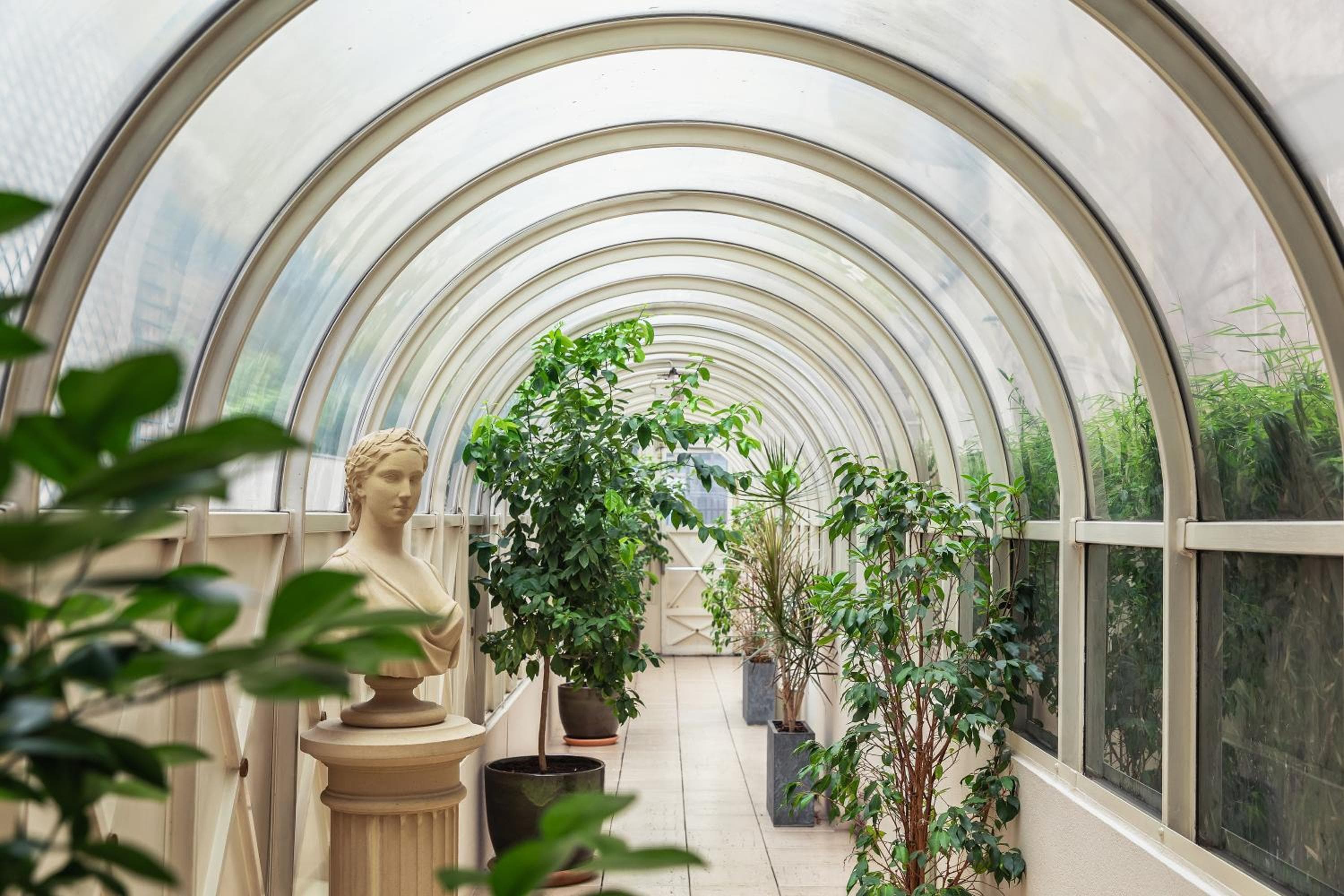 Royal Garden Champs Elysées - Esprit de France