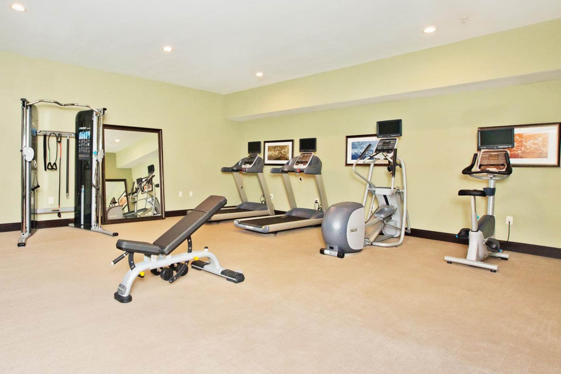 Staybridge Suites Austin South Interstate Hwy 35 by IHG