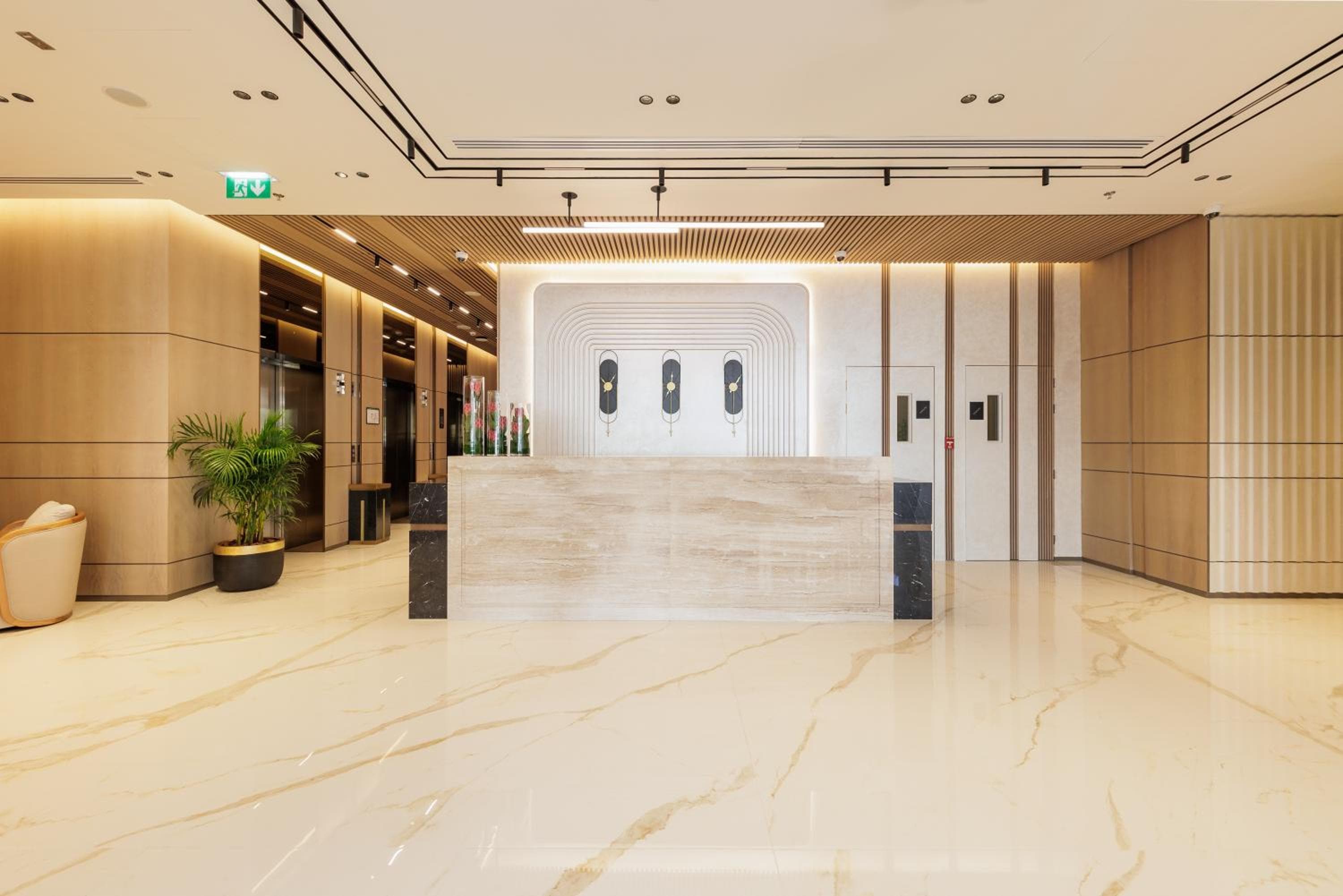 Holiday Inn Dubai Village Circle