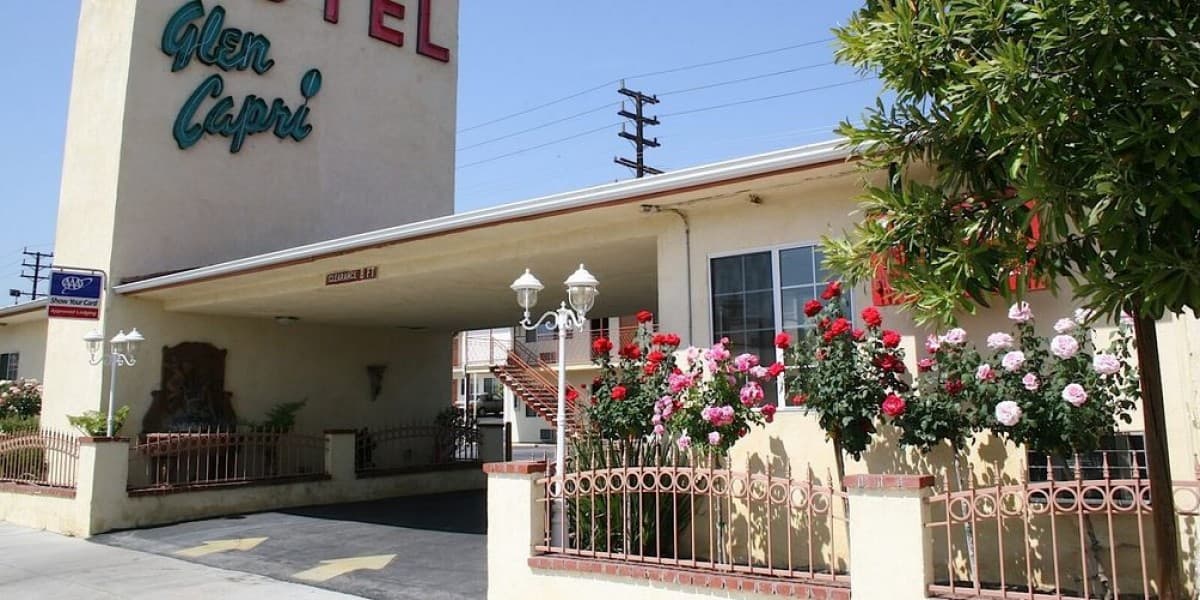 Glen Capri Inn and Suites - Burbank Universal