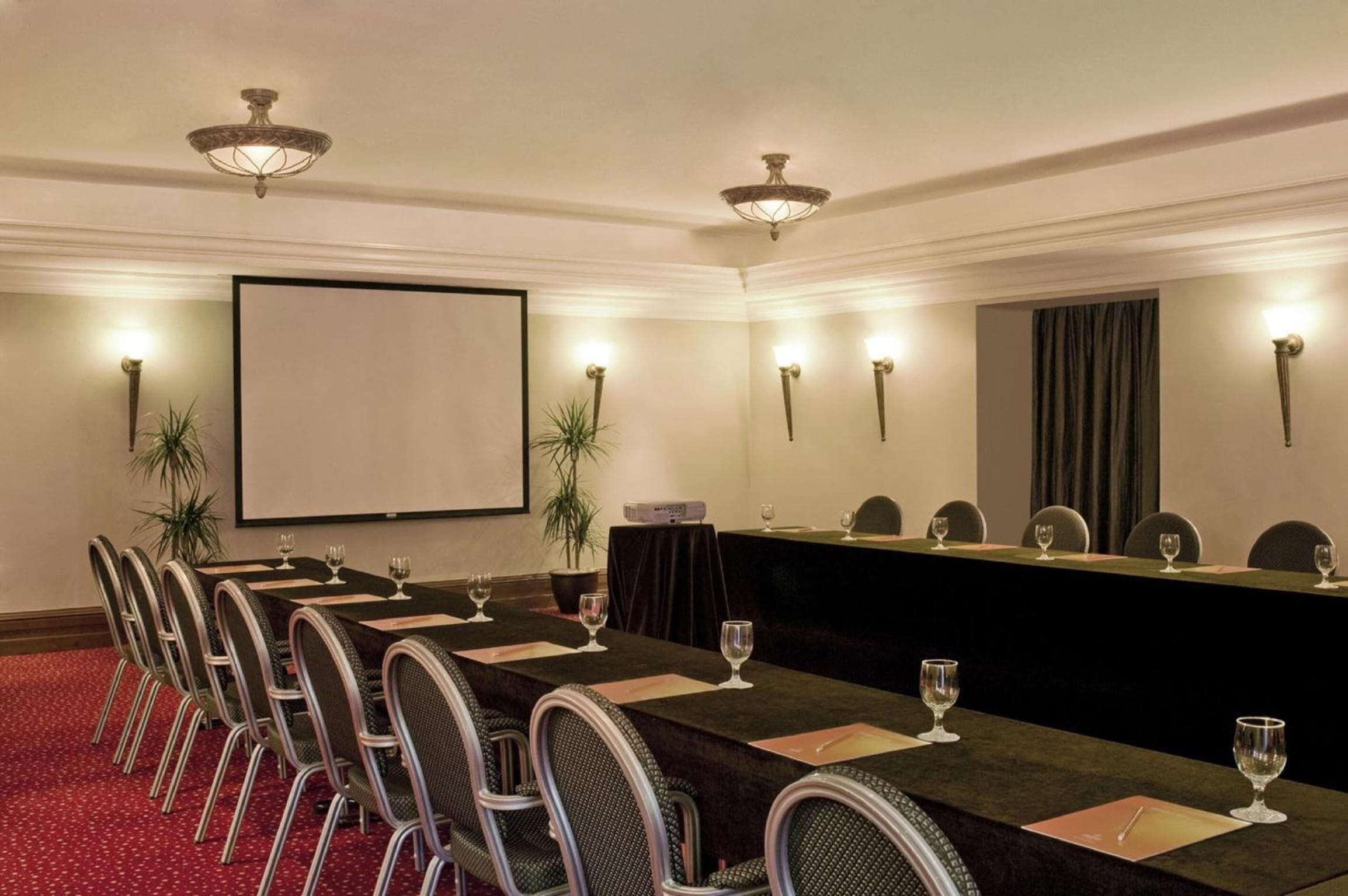 Sheraton Khalidiya Hotel