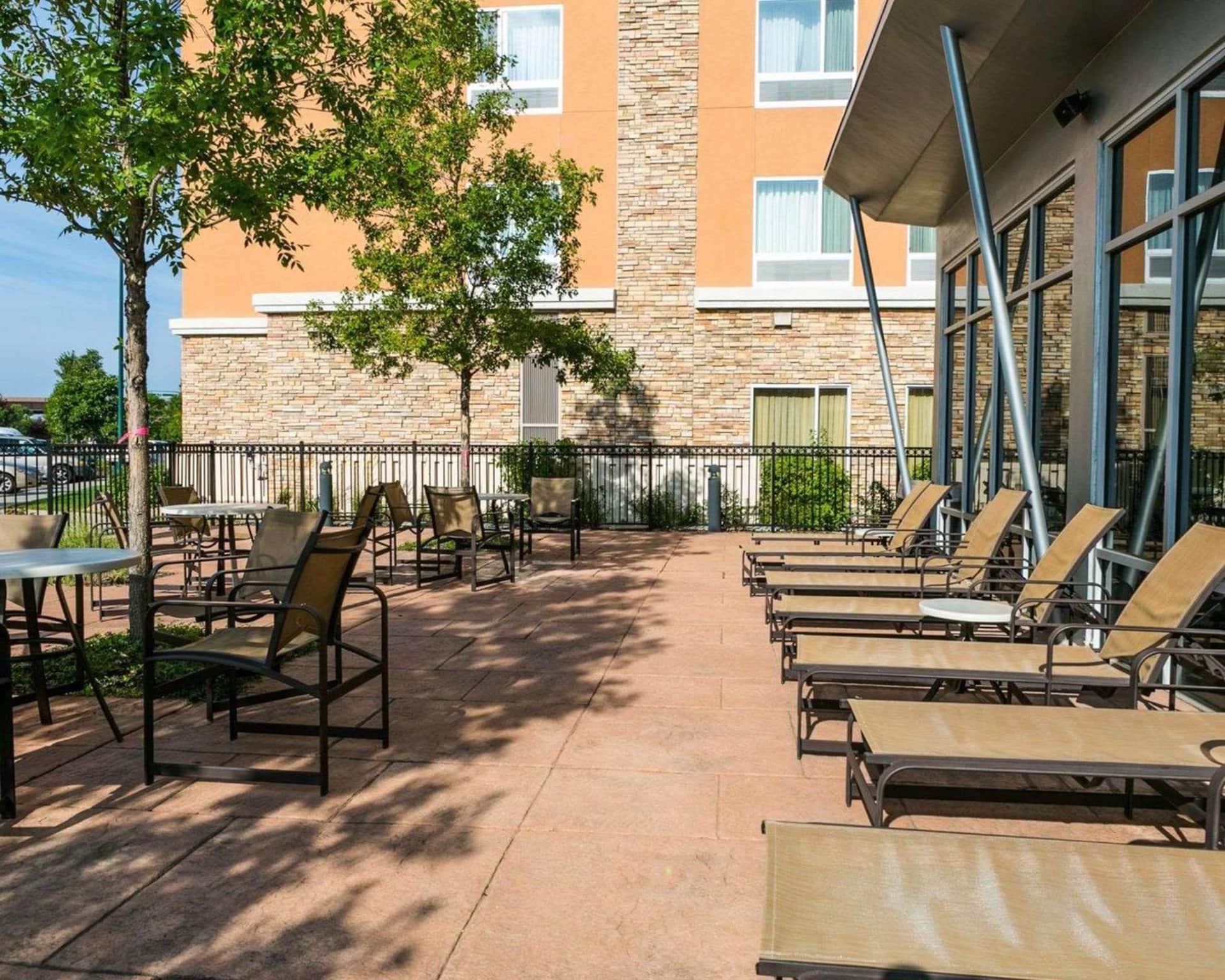 Cambria Hotel Denver International Airport