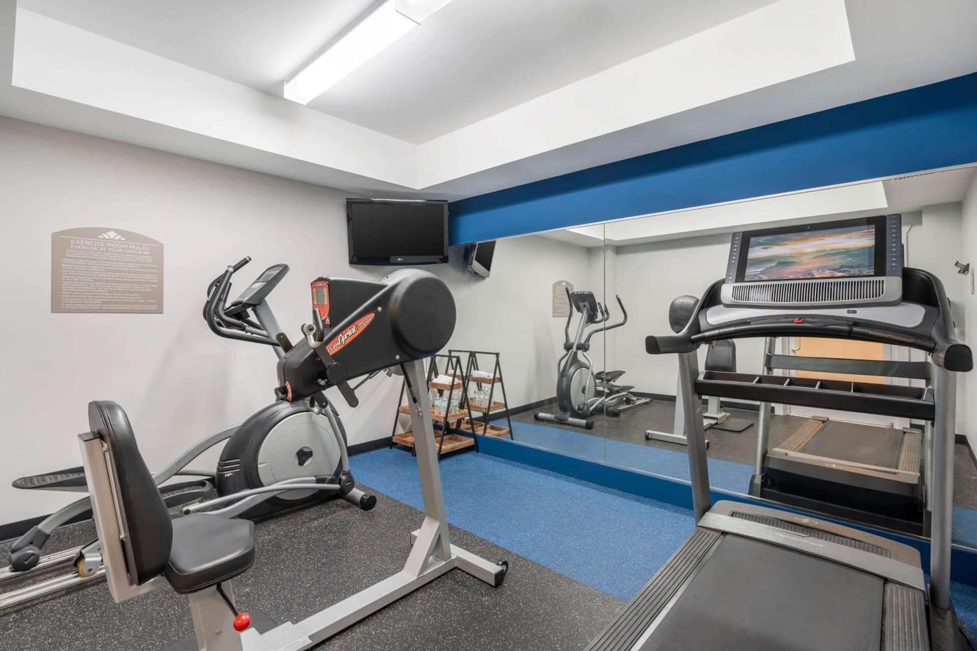Microtel Inn & Suites by Wyndham Brooksville