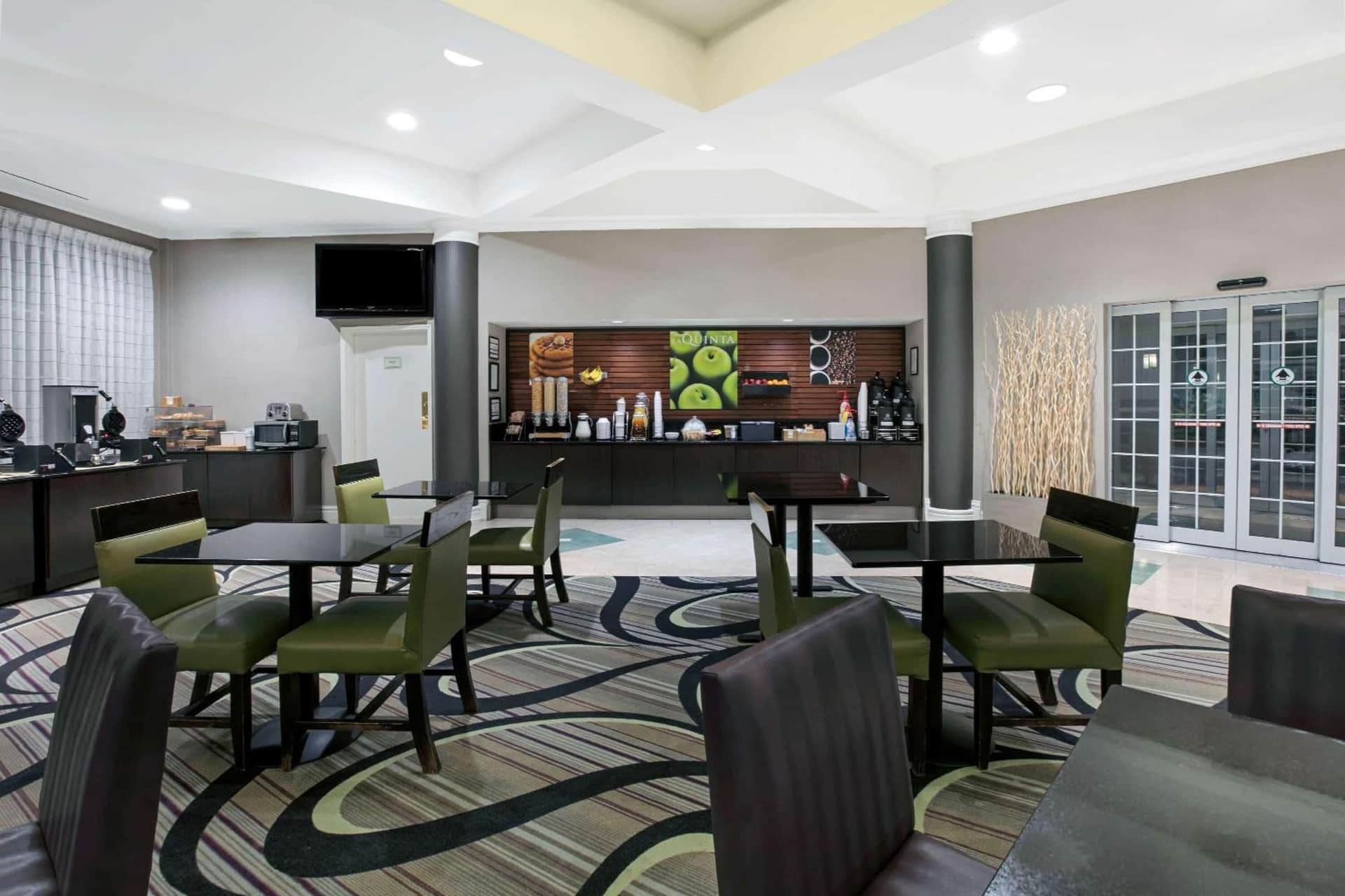 LaQuinta By Wyndham Dallas Arlington South