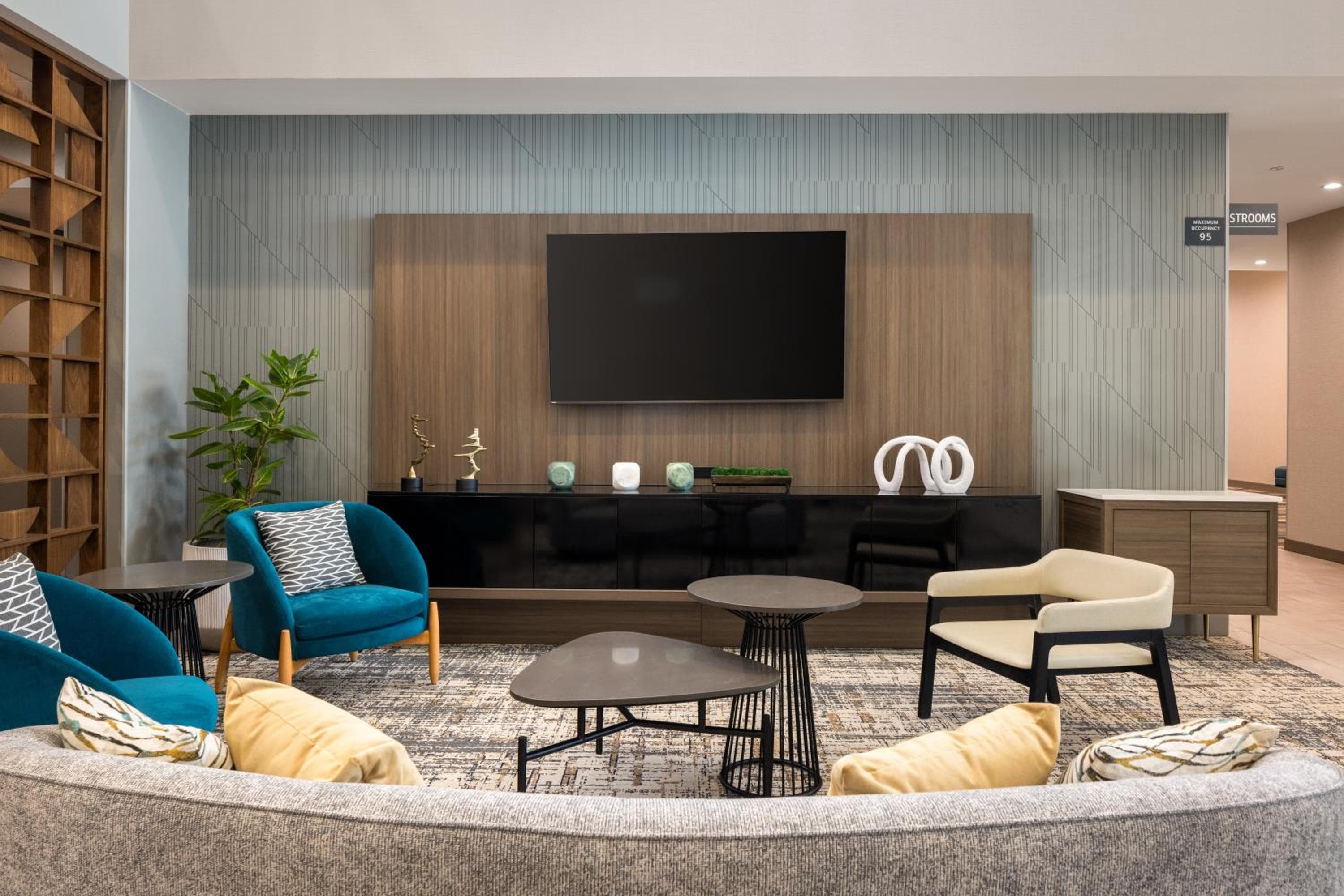 Holiday Inn & Suites Monterey Park Los Angeles, an IHG Hotel