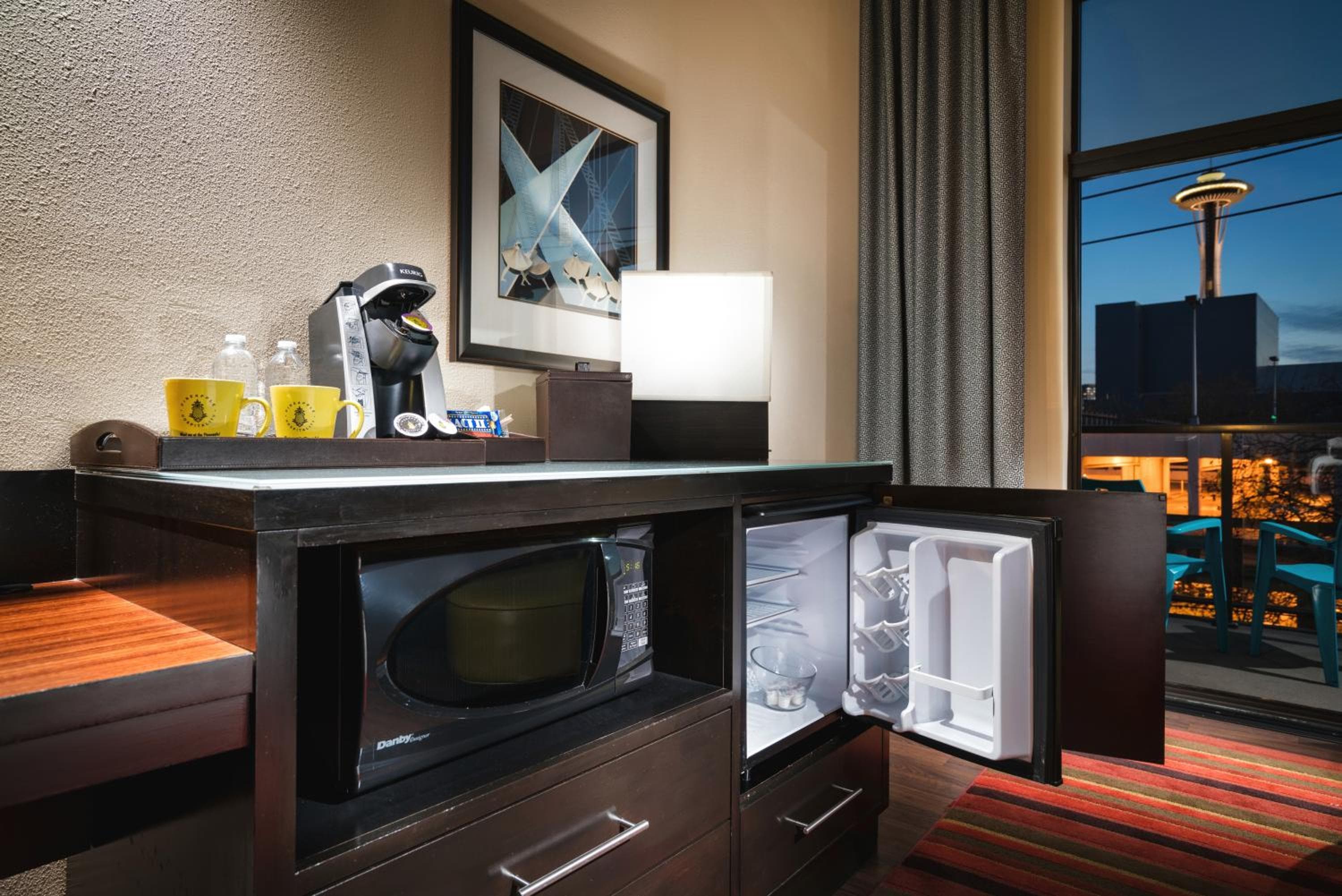 Staypineapple, The Maxwell Hotel, Seattle Center Seattle