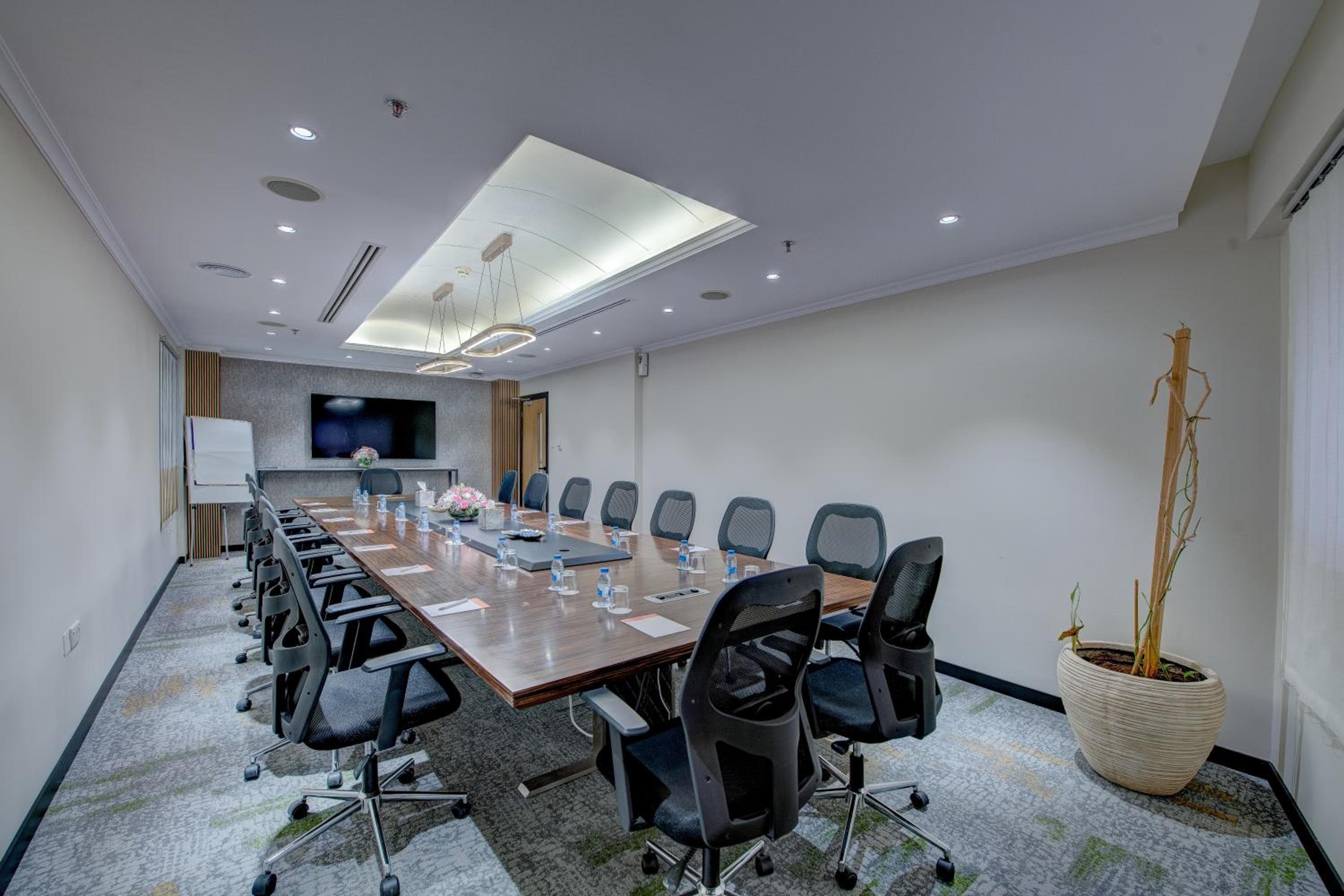 Howard Johnson Plaza by Wyndham Dubai Deira