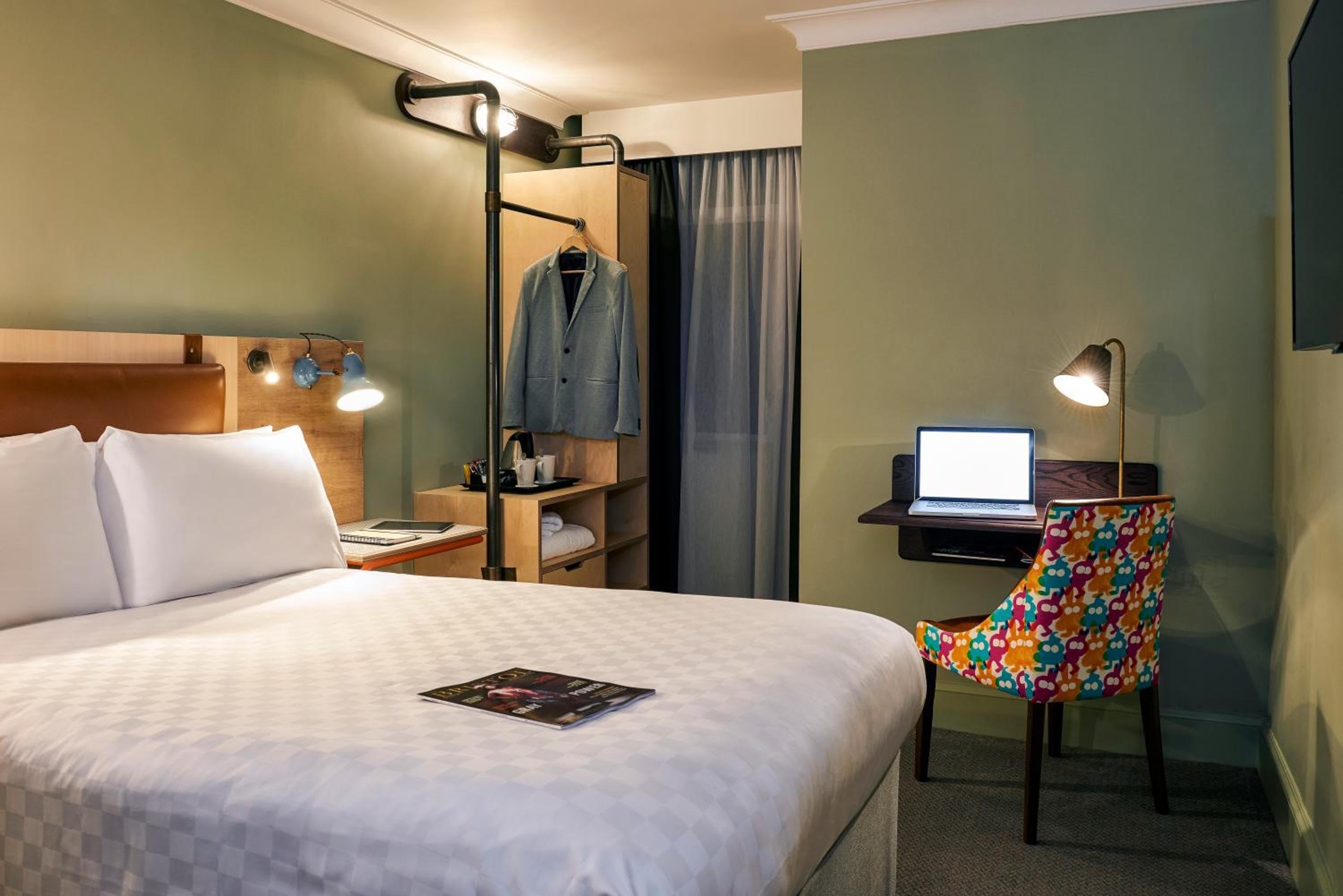 Bristol Grand Hotel By Sunday