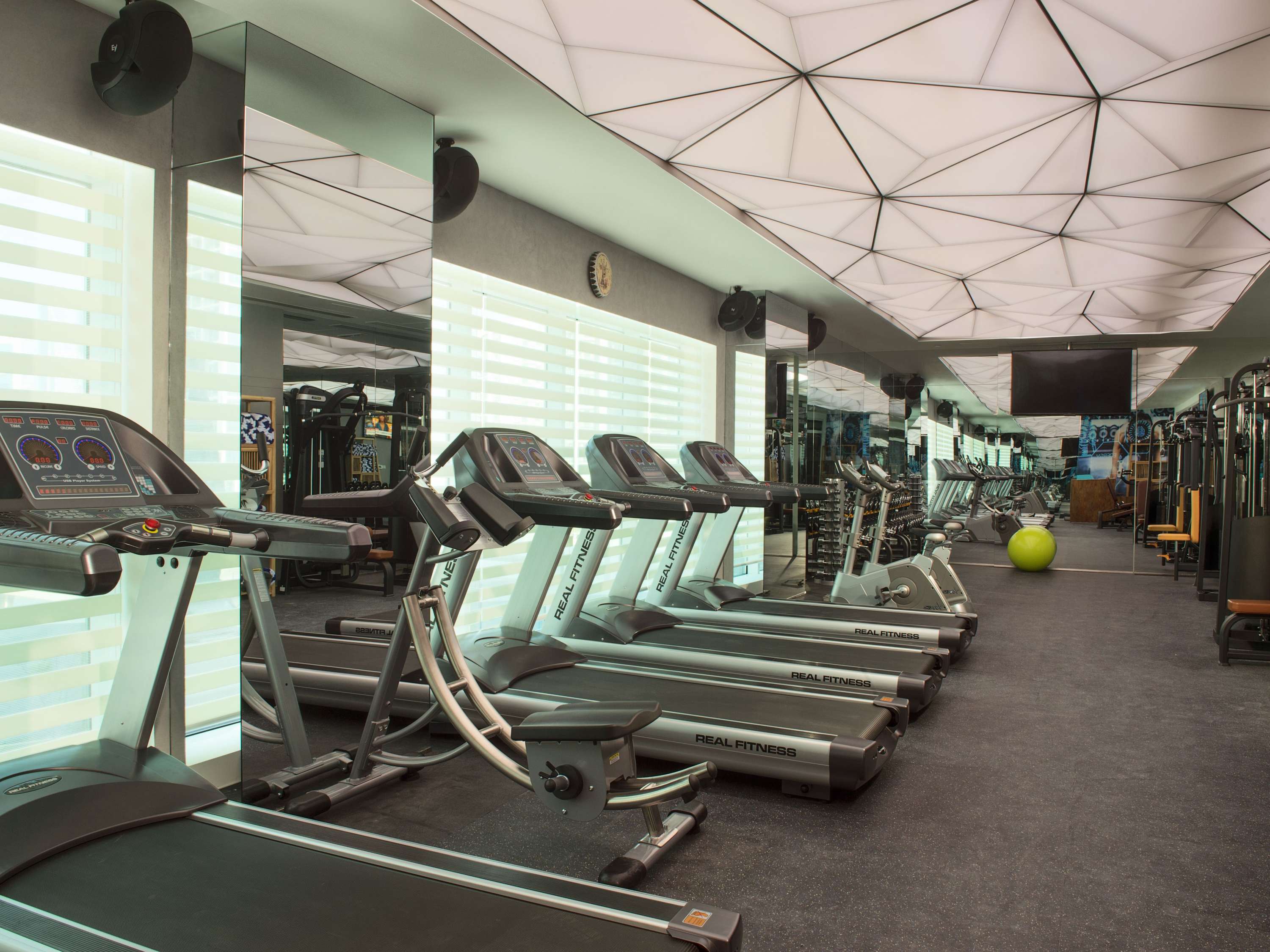 Grand Mercure Business Bay