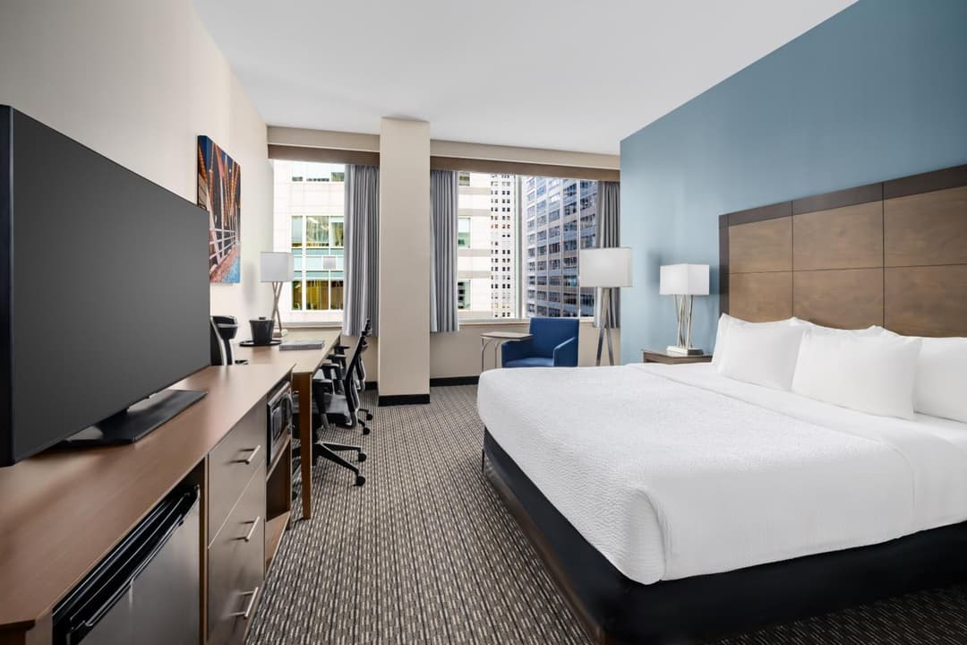 La Quinta Inn & Suites by Wyndham Chicago Downtown