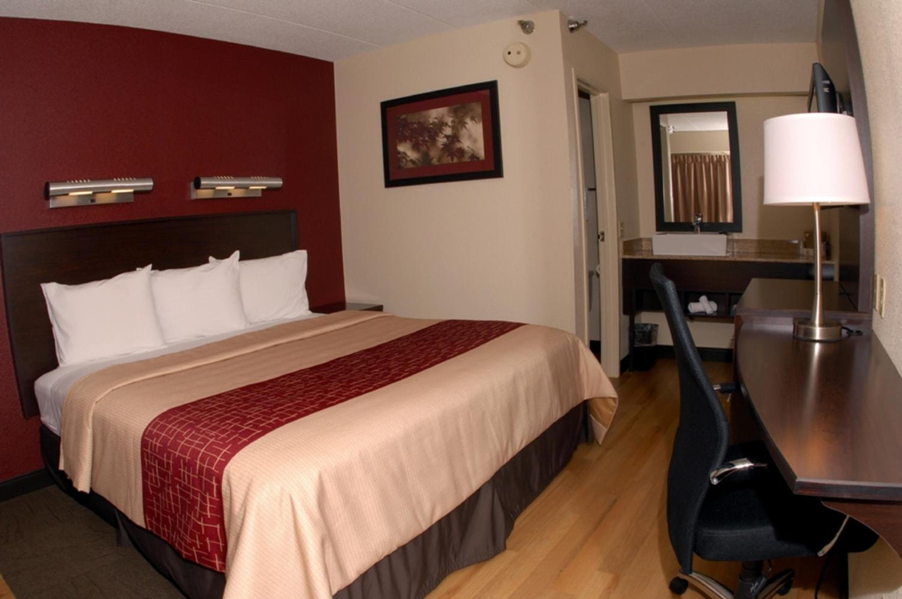 Red Roof Inn PLUS+ Philadelphia Airport