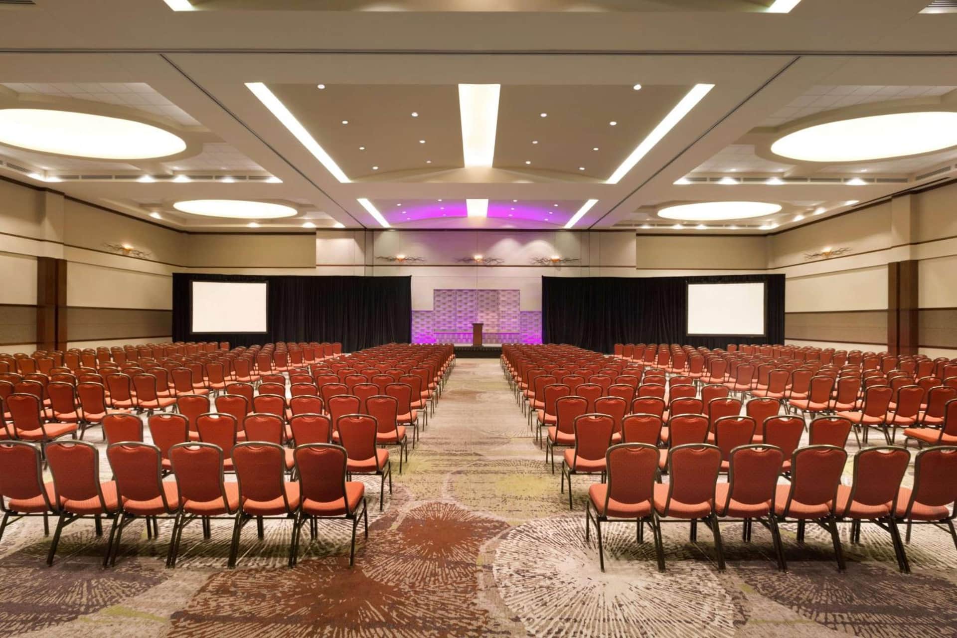 Embassy Suites by Hilton Charleston Airport Hotel & Convention Center