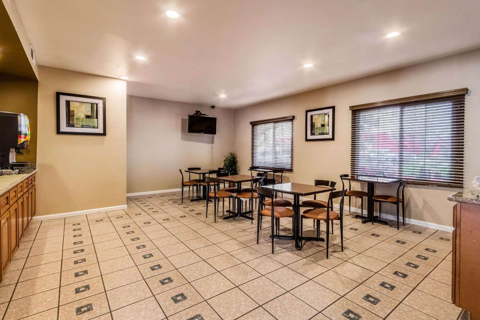 Quality Inn Fresno Near University