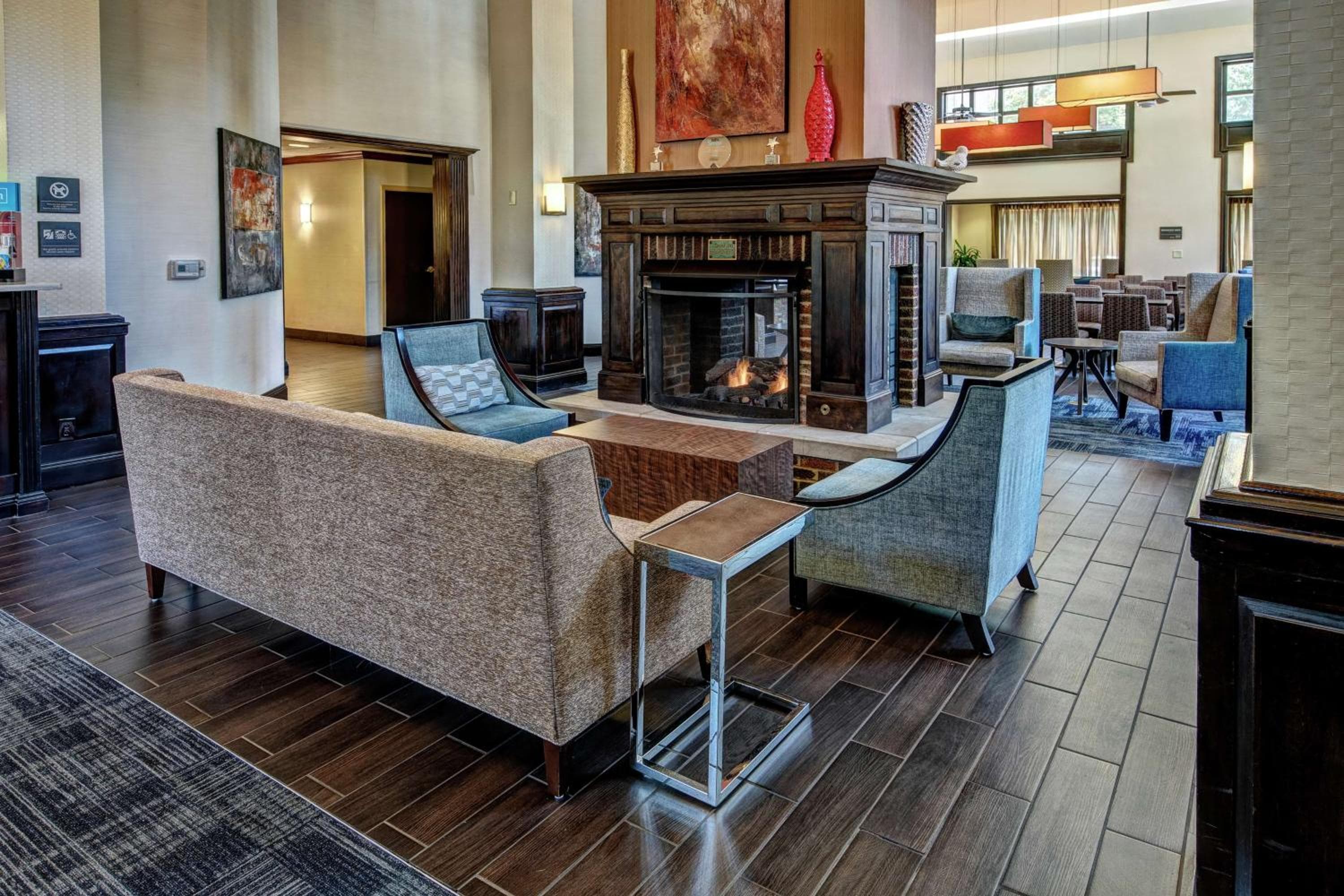 Hampton Inn & Suites Nashville Vanderbilt Elliston Place