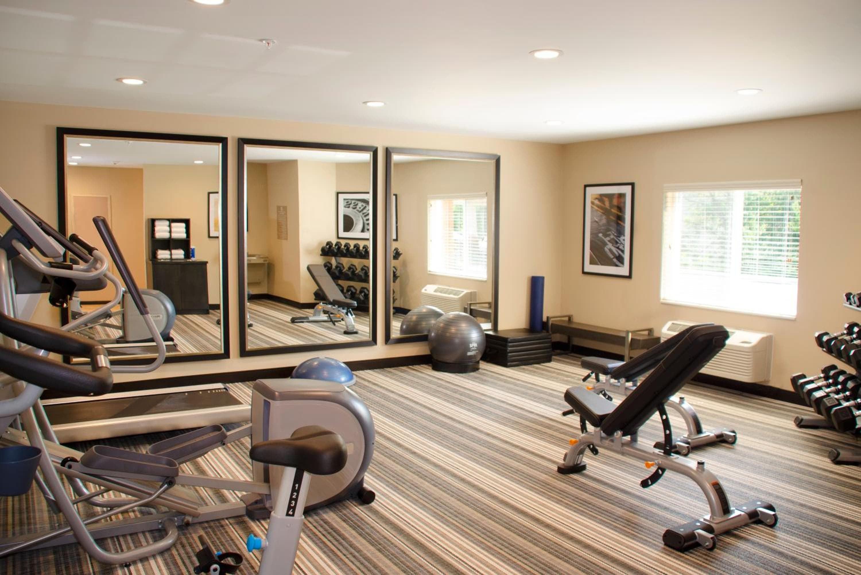 Candlewood Suites - Lancaster West by IHG
